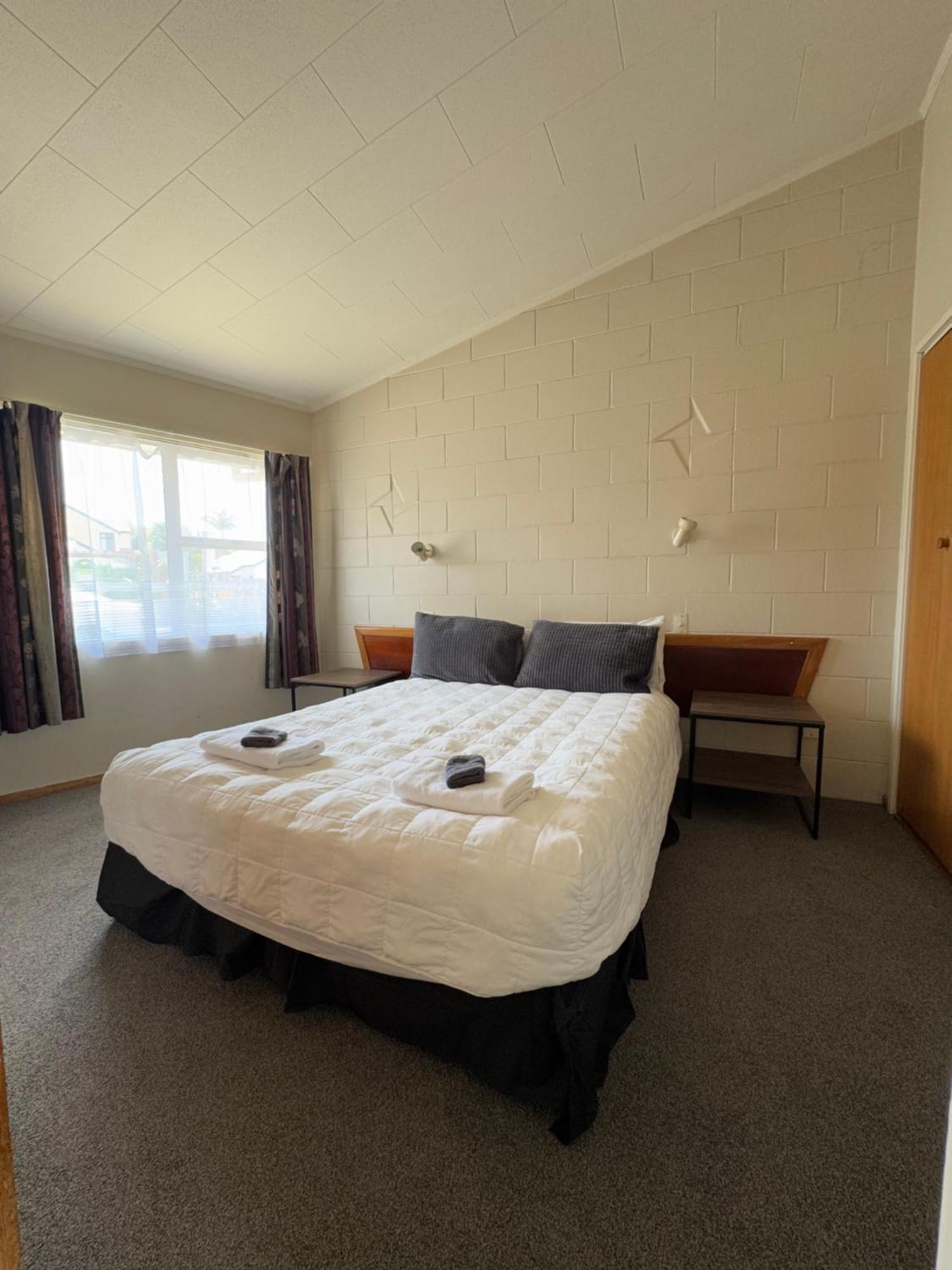Fountain Court Motel Tauranga Bagian luar foto