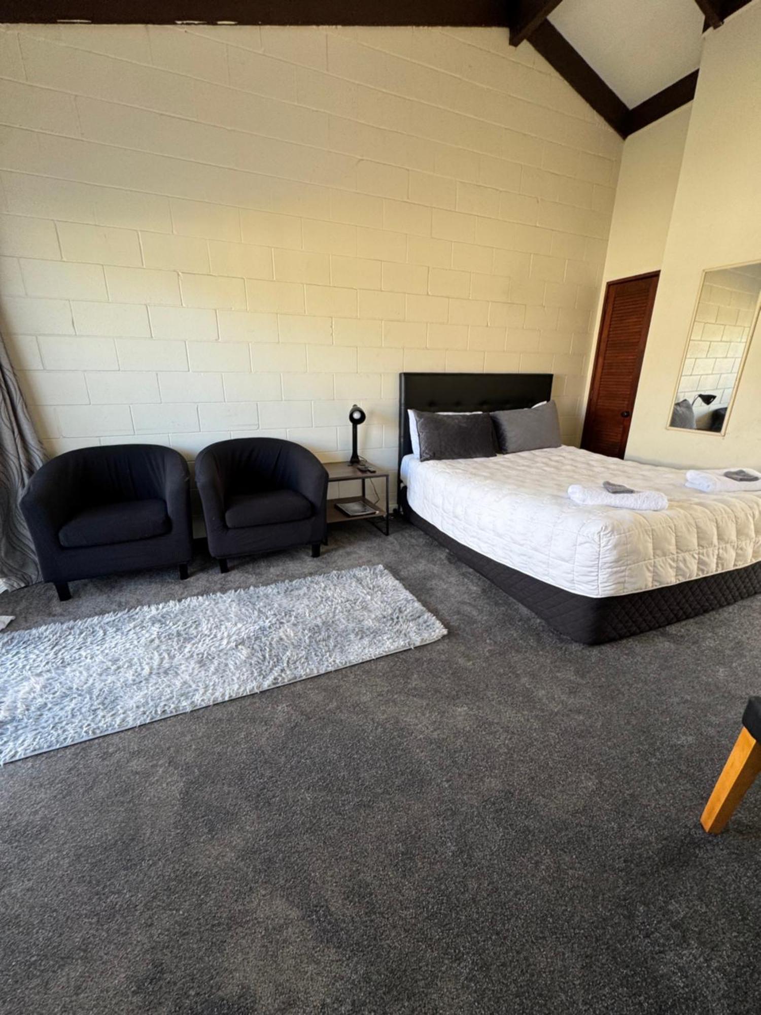 Fountain Court Motel Tauranga Bagian luar foto