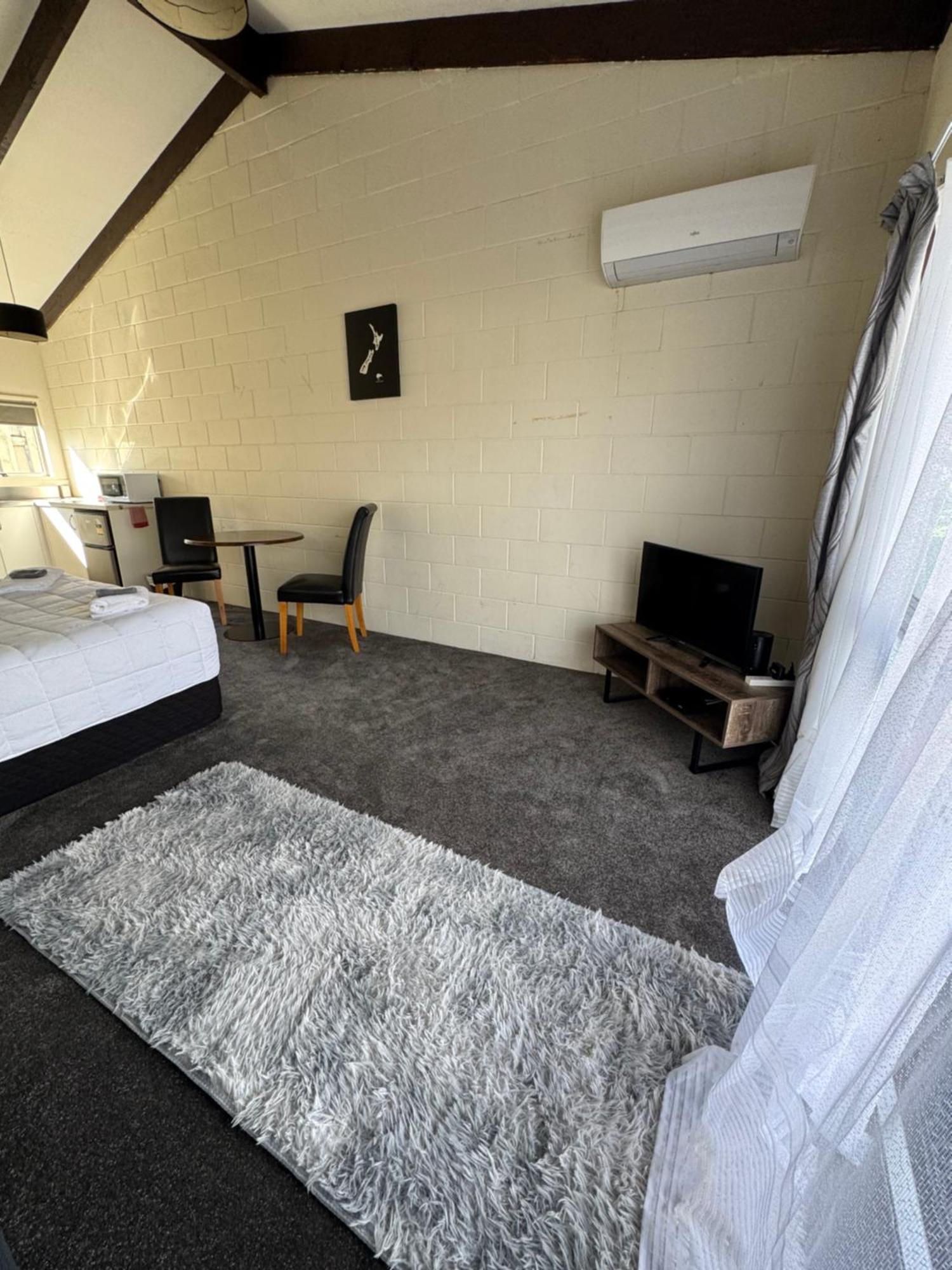 Fountain Court Motel Tauranga Bagian luar foto
