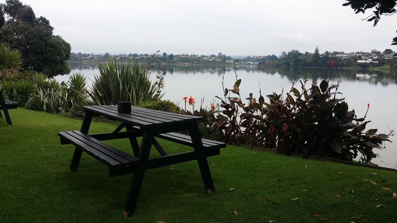Fountain Court Motel Tauranga Bagian luar foto