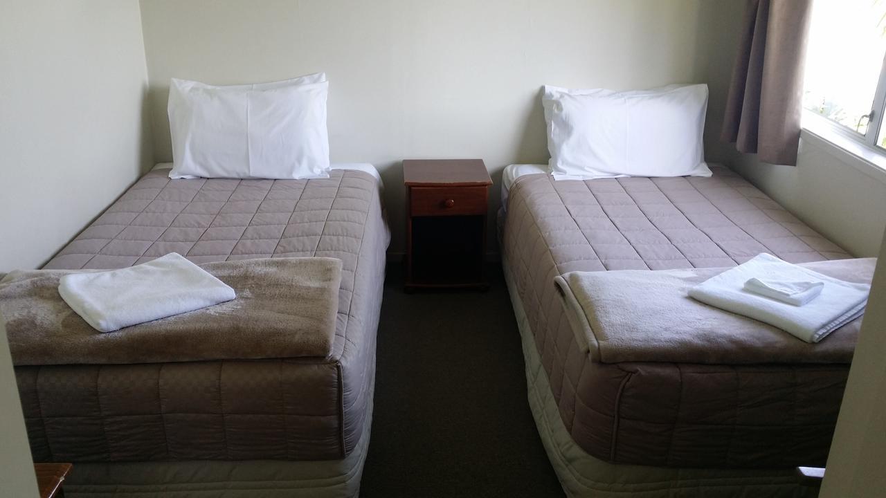 Fountain Court Motel Tauranga Bagian luar foto