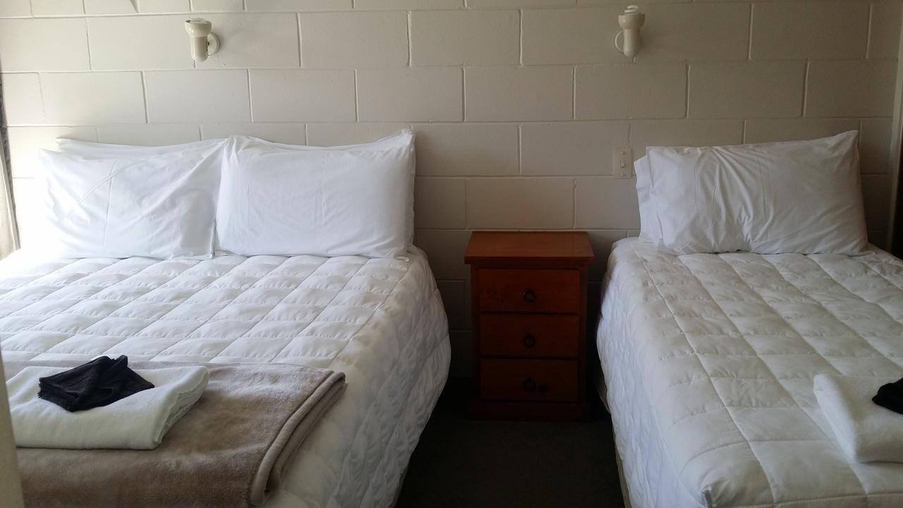 Fountain Court Motel Tauranga Bagian luar foto