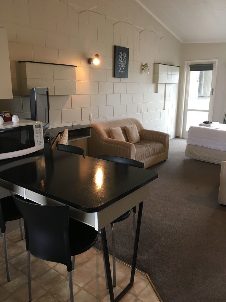 Fountain Court Motel Tauranga Bagian luar foto
