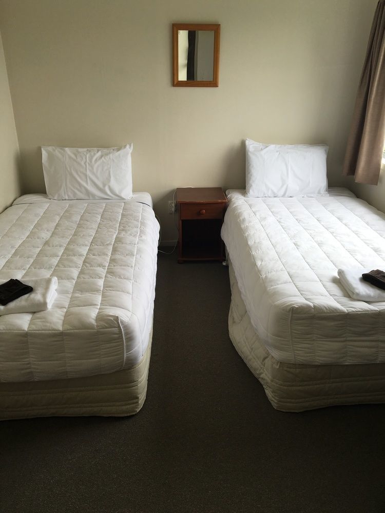 Fountain Court Motel Tauranga Bagian luar foto